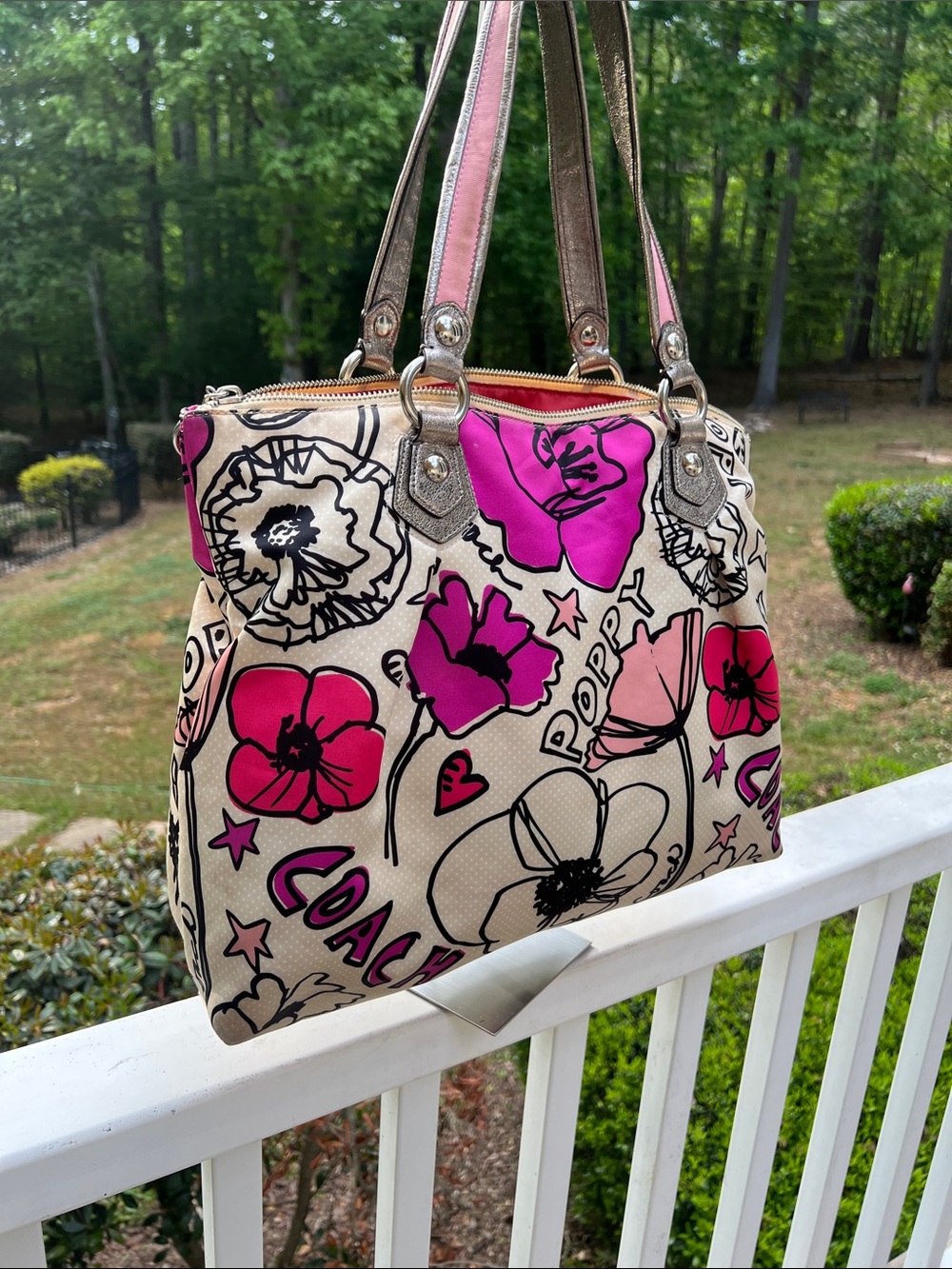 Coach Poppy Floral Graffiti Sateen Tote Pink and Cream Y2K 16306 - Picture 11 of 17